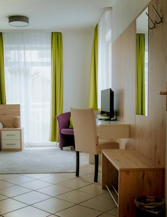 Pension Tokus Nürnberg Exterior foto