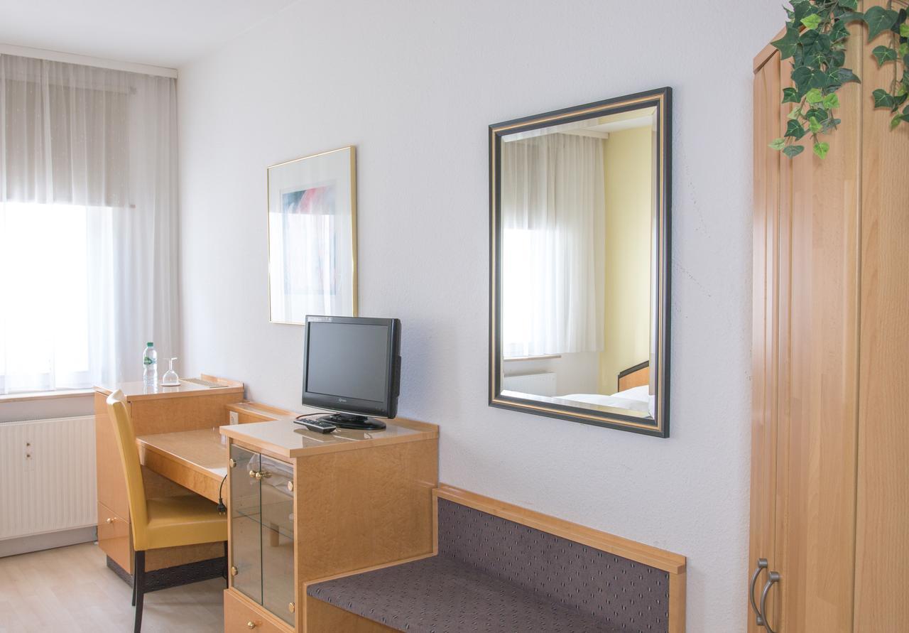 Pension Tokus Nürnberg Exterior foto